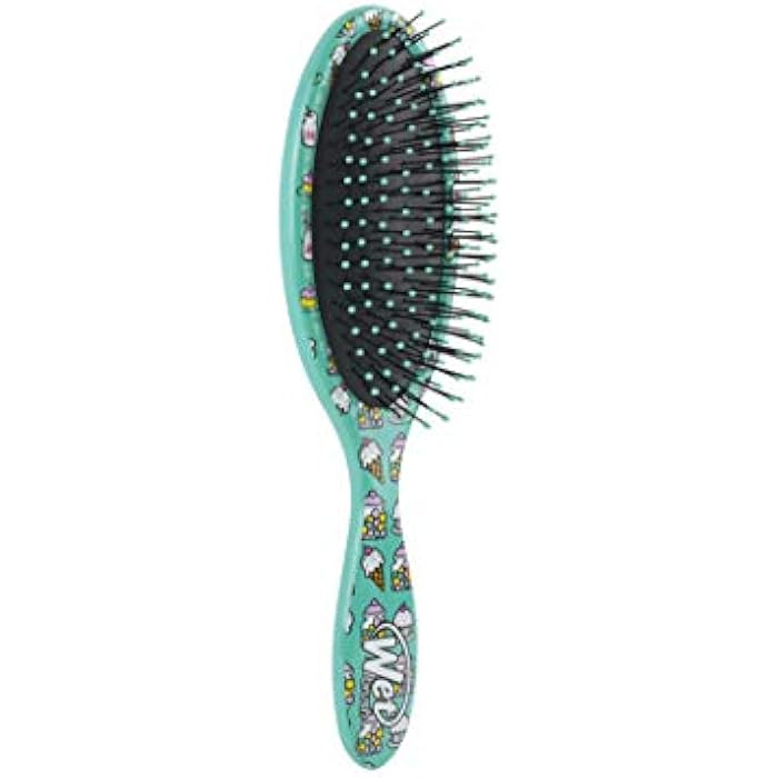 Wet Brush Original Hello Kitty Detangling Brush, Bubble Gum, All Hair Types, Ultra-Soft Intelliflex Bristles Glide Through Tangles with Ease, Blue - Image 3